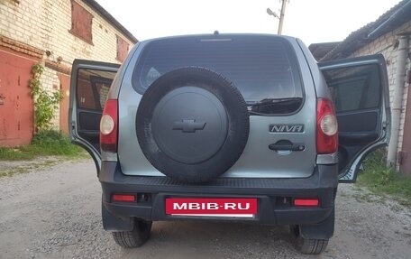 Chevrolet Niva I рестайлинг, 2011 год, 310 000 рублей, 17 фотография