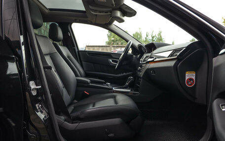 Mercedes-Benz E-Класс, 2010 год, 1 599 000 рублей, 26 фотография