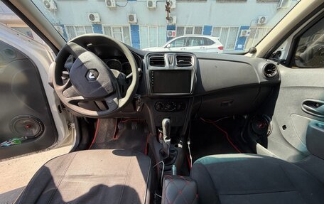 Renault Logan II, 2016 год, 300 000 рублей, 8 фотография