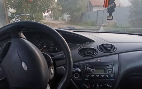 Ford Focus IV, 2001 год, 130 000 рублей, 7 фотография