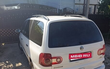 Volkswagen Sharan I рестайлинг, 2004 год, 420 000 рублей, 3 фотография