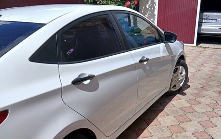 Hyundai Solaris II рестайлинг, 2014 год, 799 999 рублей, 12 фотография