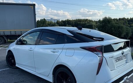 Toyota Prius IV XW50, 2017 год, 1 700 000 рублей, 18 фотография