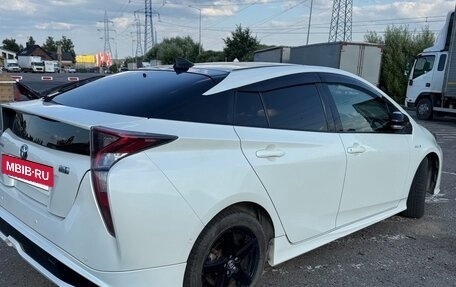 Toyota Prius IV XW50, 2017 год, 1 700 000 рублей, 16 фотография