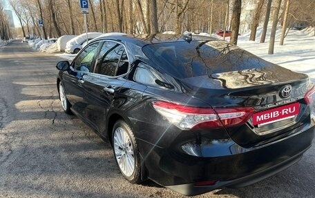 Toyota Camry, 2020 год, 2 950 000 рублей, 3 фотография