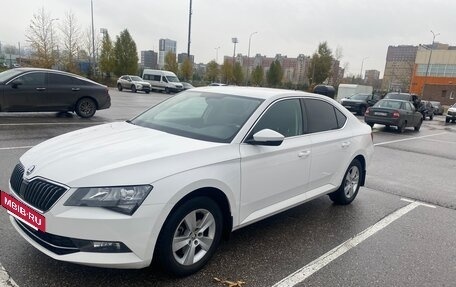 Skoda Superb III рестайлинг, 2016 год, 1 540 000 рублей, 8 фотография