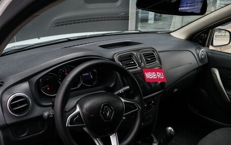 Renault Logan II, 2018 год, 650 000 рублей, 13 фотография