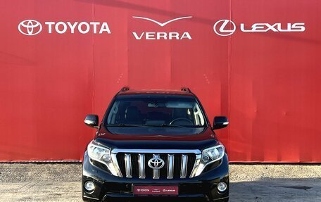 Toyota Land Cruiser Prado 150 рестайлинг 2, 2015 год, 3 260 000 рублей, 4 фотография
