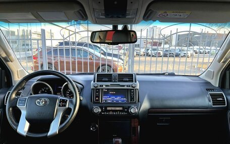 Toyota Land Cruiser Prado 150 рестайлинг 2, 2015 год, 3 260 000 рублей, 14 фотография