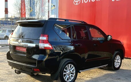 Toyota Land Cruiser Prado 150 рестайлинг 2, 2015 год, 3 260 000 рублей, 6 фотография
