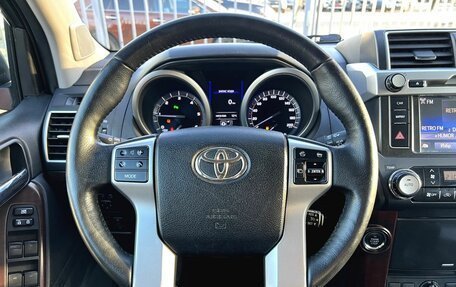 Toyota Land Cruiser Prado 150 рестайлинг 2, 2015 год, 3 260 000 рублей, 11 фотография