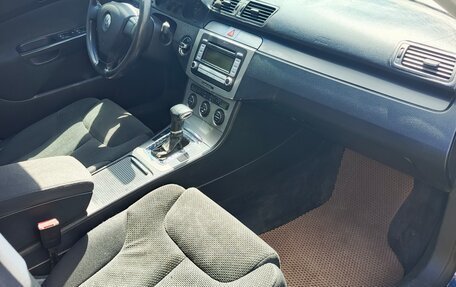 Volkswagen Passat B6, 2006 год, 750 000 рублей, 12 фотография