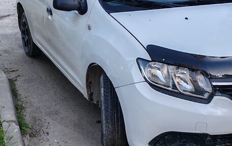 Renault Logan II, 2014 год, 330 000 рублей, 5 фотография