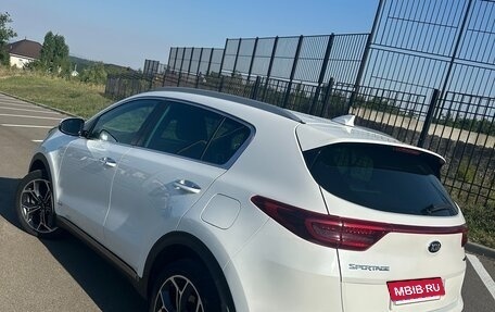 KIA Sportage IV рестайлинг, 2018 год, 2 550 000 рублей, 5 фотография