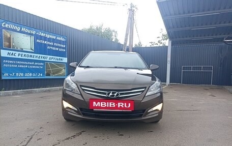 Hyundai Solaris II рестайлинг, 2015 год, 875 000 рублей, 3 фотография