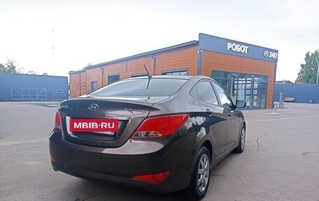 Hyundai Solaris II рестайлинг, 2015 год, 875 000 рублей, 10 фотография