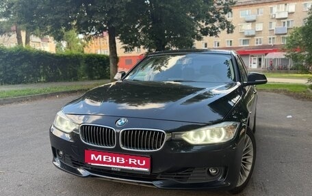 BMW 3 серия, 2012 год, 1 500 000 рублей, 3 фотография