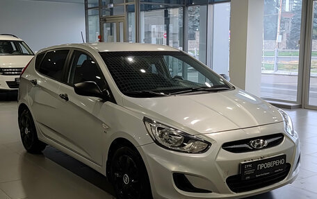 Hyundai Solaris II рестайлинг, 2014 год, 770 000 рублей, 7 фотография