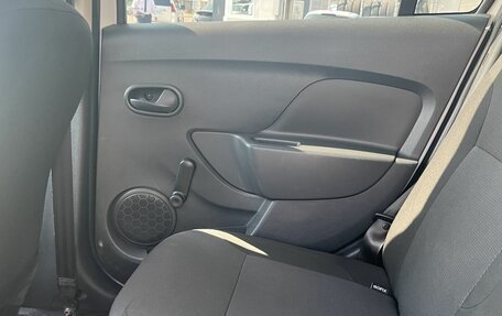 Renault Logan II, 2020 год, 625 000 рублей, 19 фотография