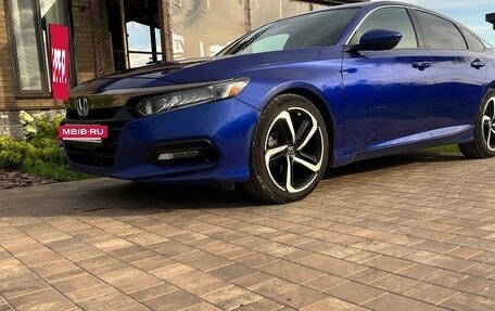 Honda Accord IX рестайлинг, 2018 год, 1 750 000 рублей, 2 фотография