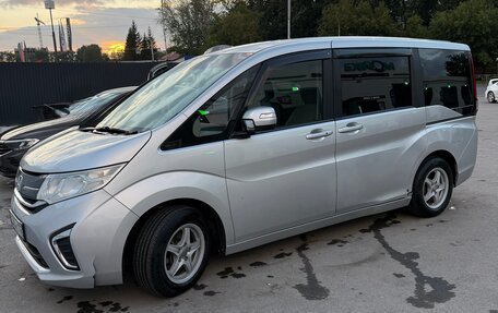 Honda Stepwgn IV, 2015 год, 1 450 000 рублей, 2 фотография