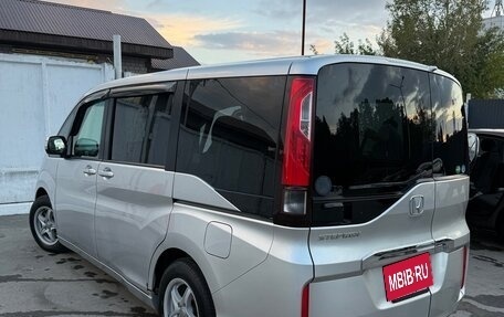 Honda Stepwgn IV, 2015 год, 1 450 000 рублей, 3 фотография