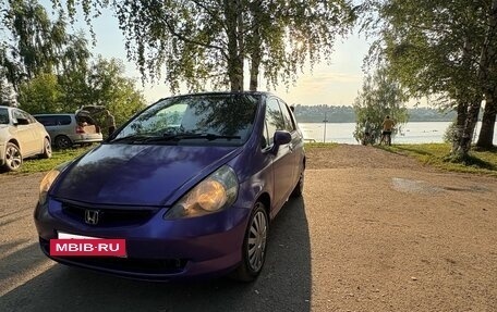 Honda Fit III, 2003 год, 325 000 рублей, 2 фотография