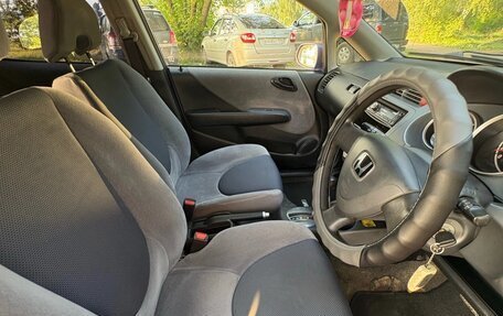 Honda Fit III, 2003 год, 325 000 рублей, 10 фотография