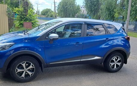 Renault Kaptur I рестайлинг, 2022 год, 1 670 000 рублей, 4 фотография