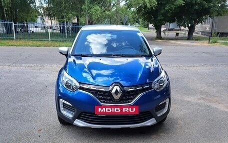 Renault Kaptur I рестайлинг, 2022 год, 1 670 000 рублей, 2 фотография