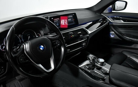 BMW 5 серия, 2018 год, 2 490 000 рублей, 10 фотография