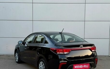 KIA Rio IV, 2017 год, 1 111 000 рублей, 5 фотография