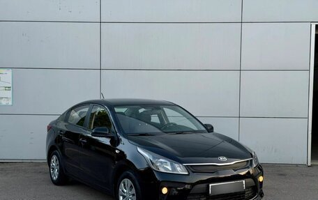 KIA Rio IV, 2017 год, 1 111 000 рублей, 3 фотография