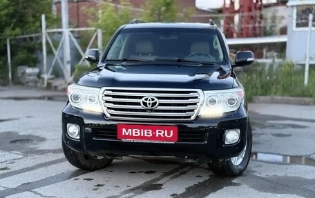 Toyota Land Cruiser 200, 2012 год, 3 300 000 рублей, 2 фотография