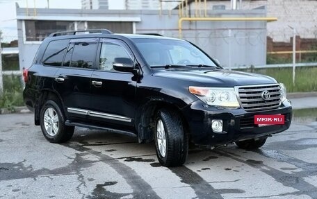 Toyota Land Cruiser 200, 2012 год, 3 300 000 рублей, 3 фотография