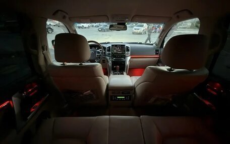 Toyota Land Cruiser 200, 2012 год, 3 300 000 рублей, 20 фотография