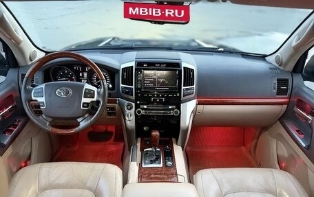 Toyota Land Cruiser 200, 2012 год, 3 300 000 рублей, 17 фотография