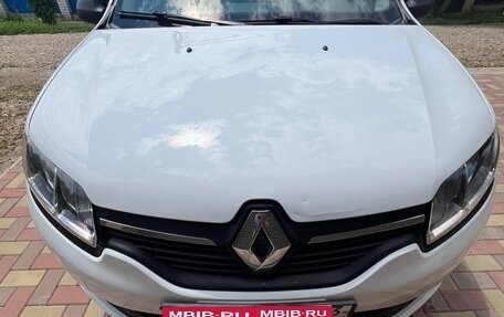 Renault Logan II, 2015 год, 700 000 рублей, 1 фотография