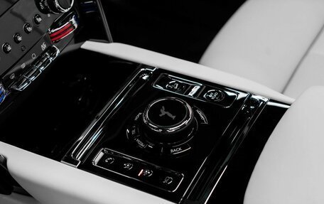 Rolls-Royce Cullinan, 2026 год, 78 500 000 рублей, 19 фотография
