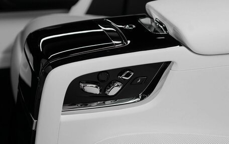 Rolls-Royce Cullinan, 2026 год, 78 500 000 рублей, 32 фотография