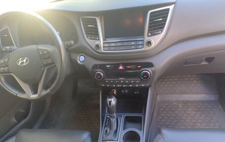 Hyundai Tucson III, 2016 год, 2 500 000 рублей, 12 фотография