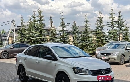 Volkswagen Polo VI (EU Market), 2018 год, 930 000 рублей, 3 фотография