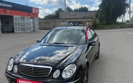 Mercedes-Benz E-Класс, 2003 год, 950 000 рублей, 6 фотография