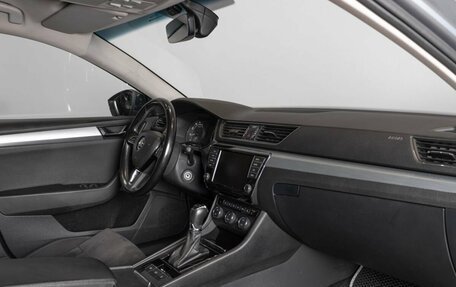 Skoda Superb III рестайлинг, 2016 год, 1 800 000 рублей, 7 фотография