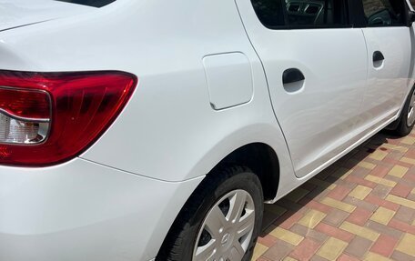 Renault Logan II, 2015 год, 700 000 рублей, 3 фотография