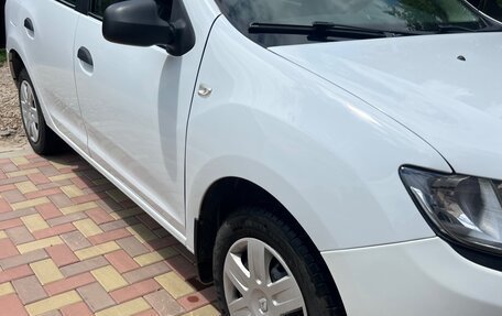 Renault Logan II, 2015 год, 700 000 рублей, 5 фотография