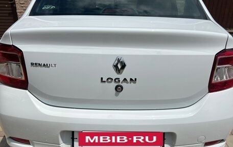 Renault Logan II, 2015 год, 700 000 рублей, 2 фотография