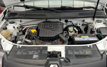 Renault Logan II, 2015 год, 700 000 рублей, 16 фотография