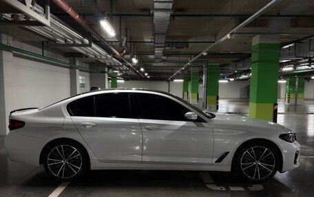 BMW 5 серия, 2022 год, 5 330 000 рублей, 4 фотография