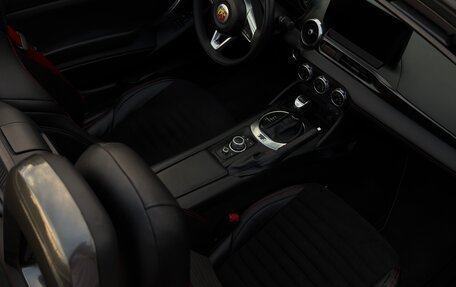 Fiat 124 Spider I, 2017 год, 2 650 000 рублей, 5 фотография